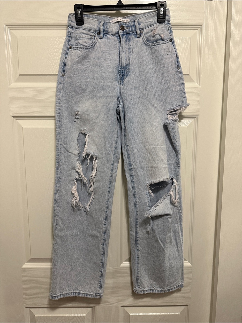 Altar'd State Light Blue Distressed Straight-Leg Jeans